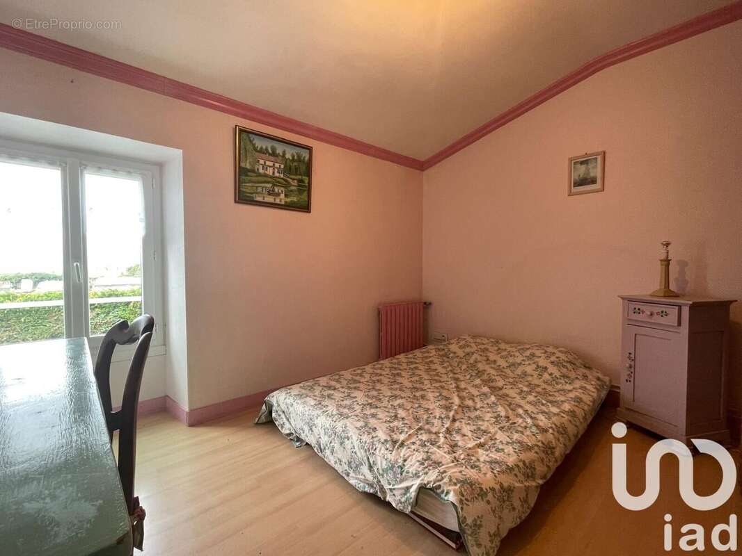 Photo 8 - Maison à VERINES