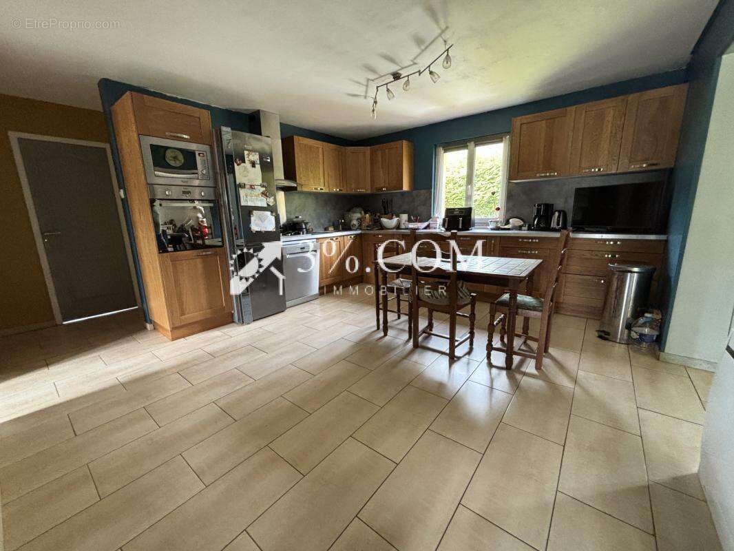 Maison à TOURS-EN-VIMEU