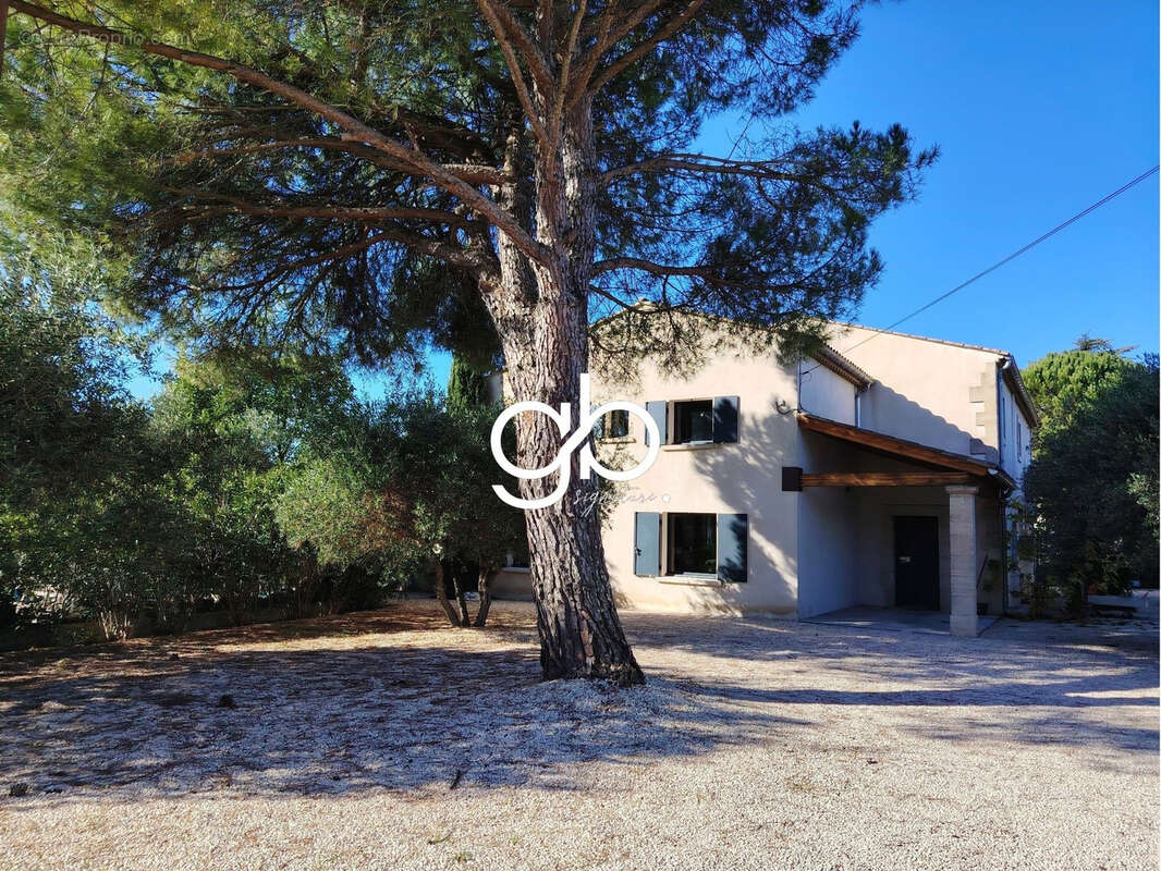 Maison à UZES