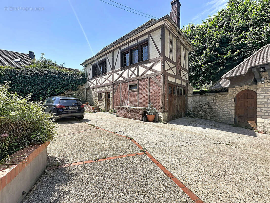 Maison à NOISY-SUR-OISE