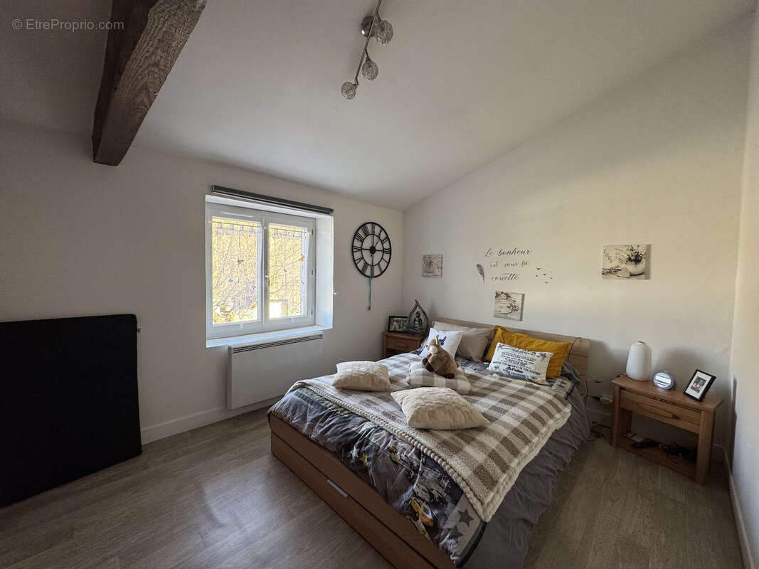 Appartement à PREIGNAC