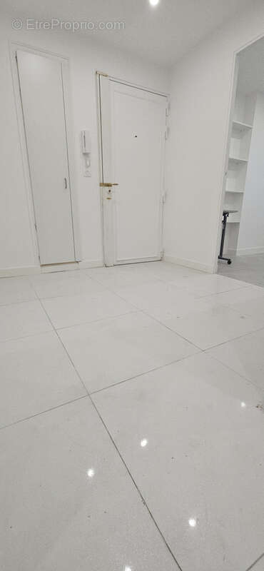 Commerce à ENGHIEN-LES-BAINS