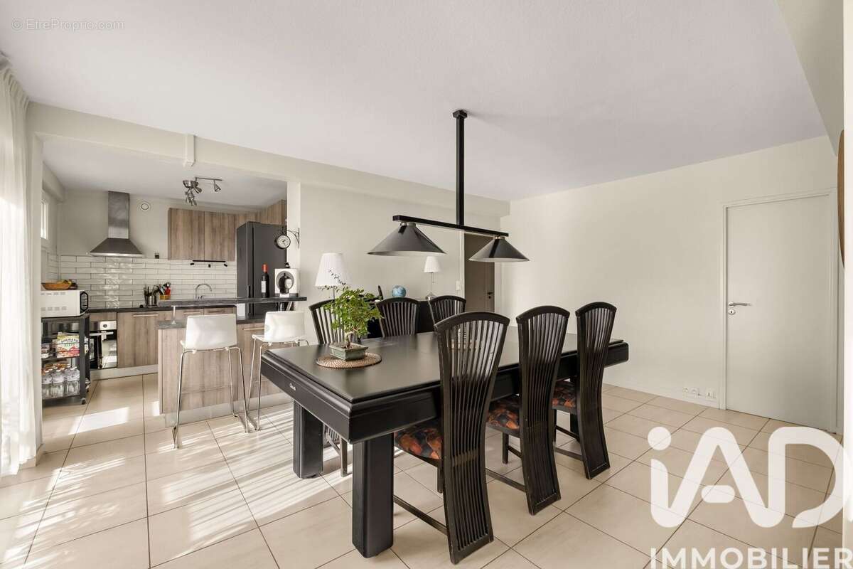 Photo 3 - Appartement à SAINTE-FOY-LES-LYON