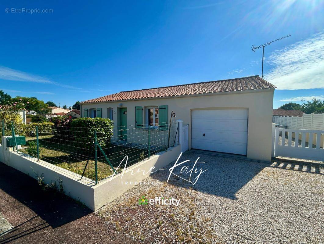 Maison à AIZENAY