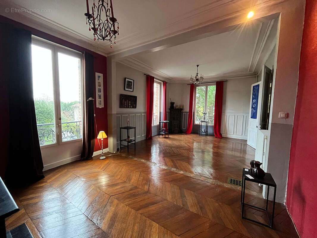 Maison à NEUILLY-PLAISANCE