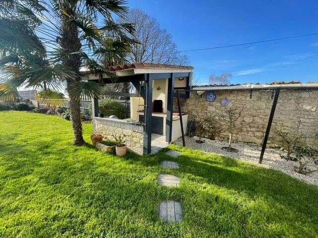 Maison à SAINT-HIPPOLYTE