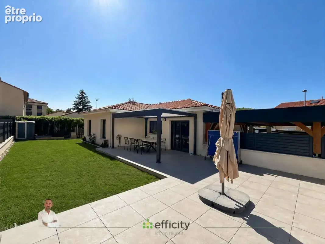 Maison 4 pièces 102 m² à vendre à Saint-Amant-Tallende (63450) - photo 3