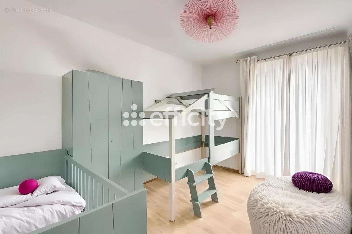 Maison à LIVRY-GARGAN