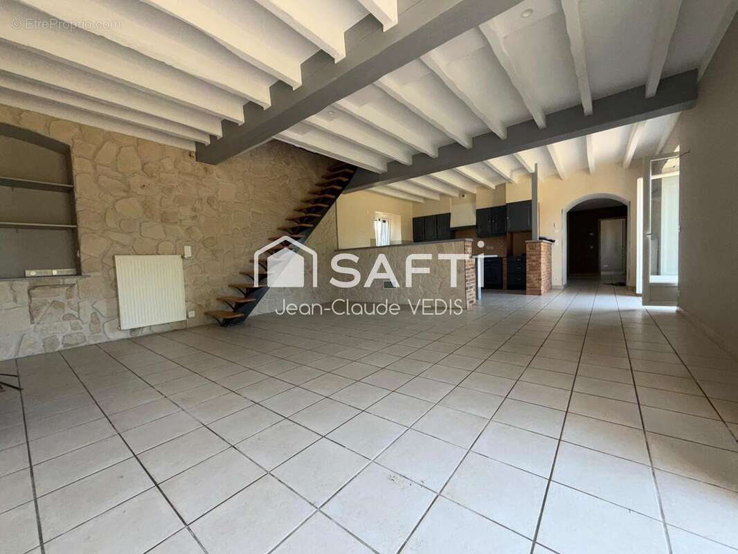 Maison 135 m² à Villebret  - photo 2
