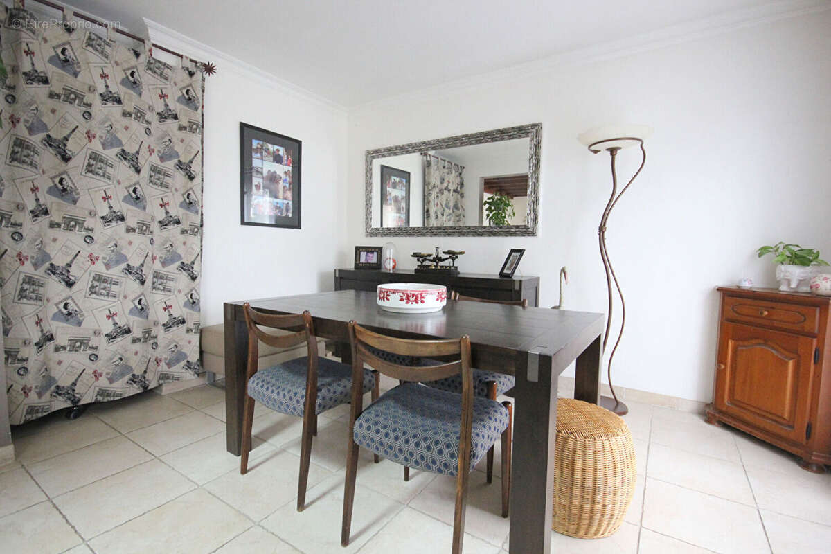 Maison à COIGNIERES