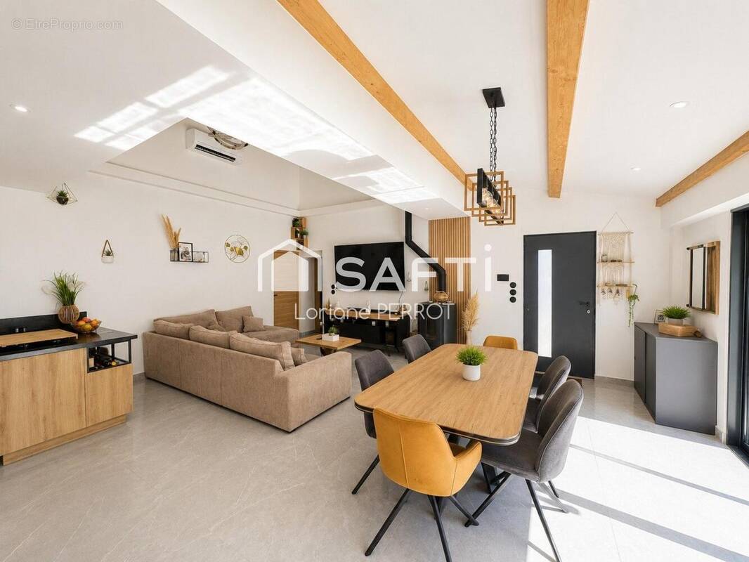 Photo 1 - Maison à GARDANNE