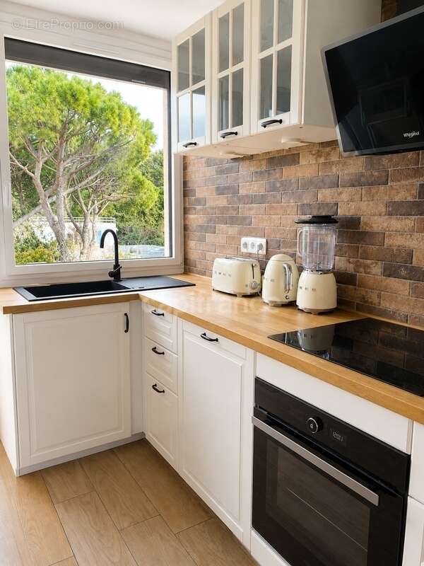 Appartement à vendre 3 pièces LA CIOTAT (13) - photo 2