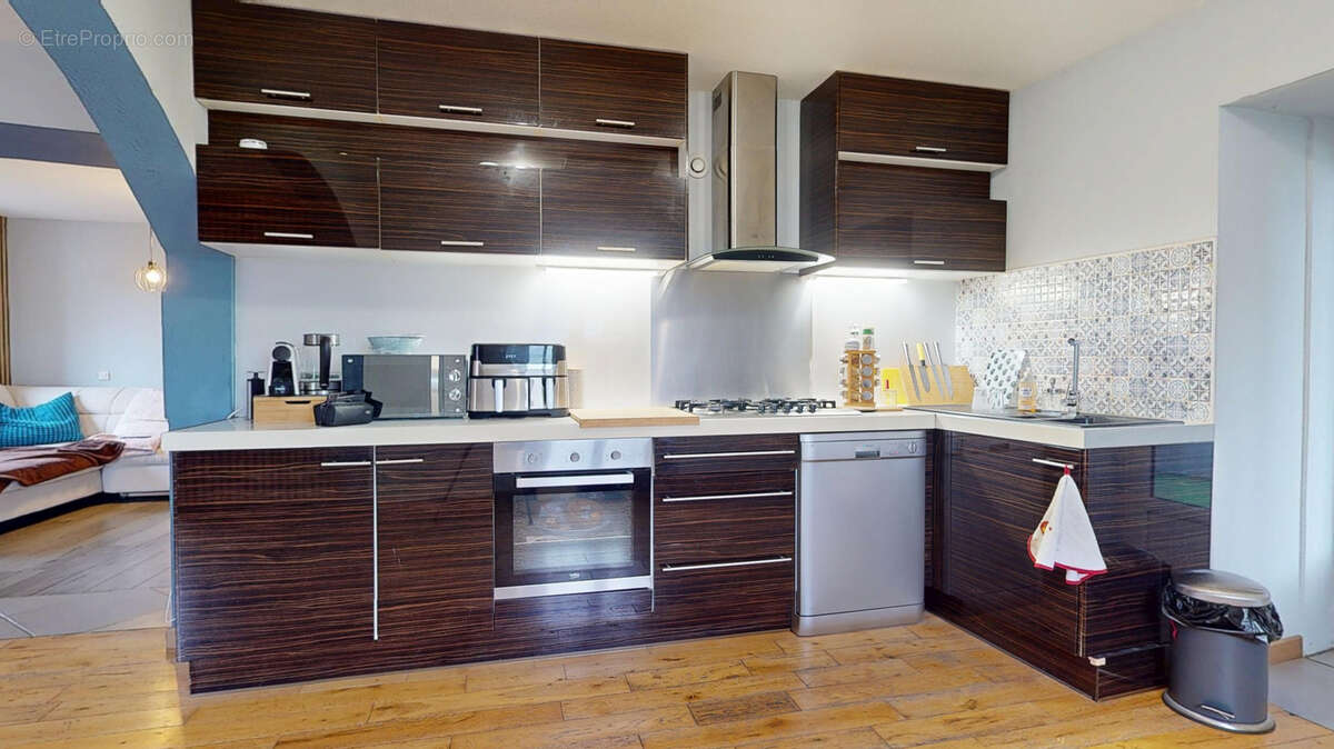 Appartement à CHALEZE