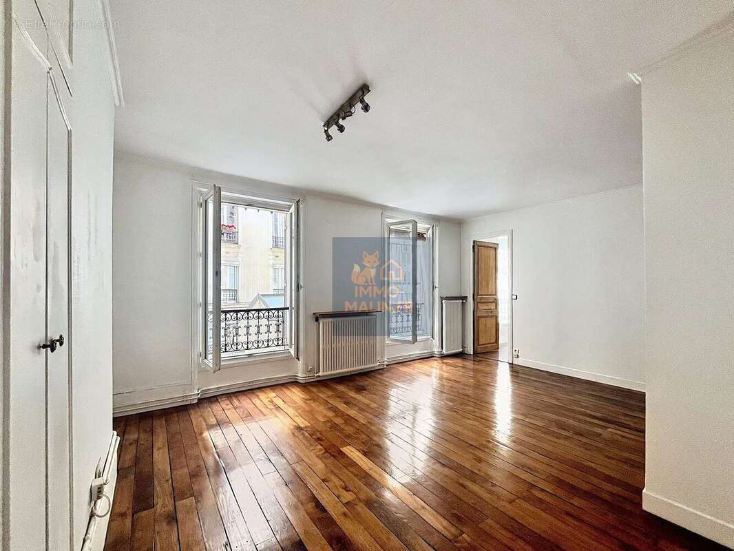 Appartement à PARIS-10E