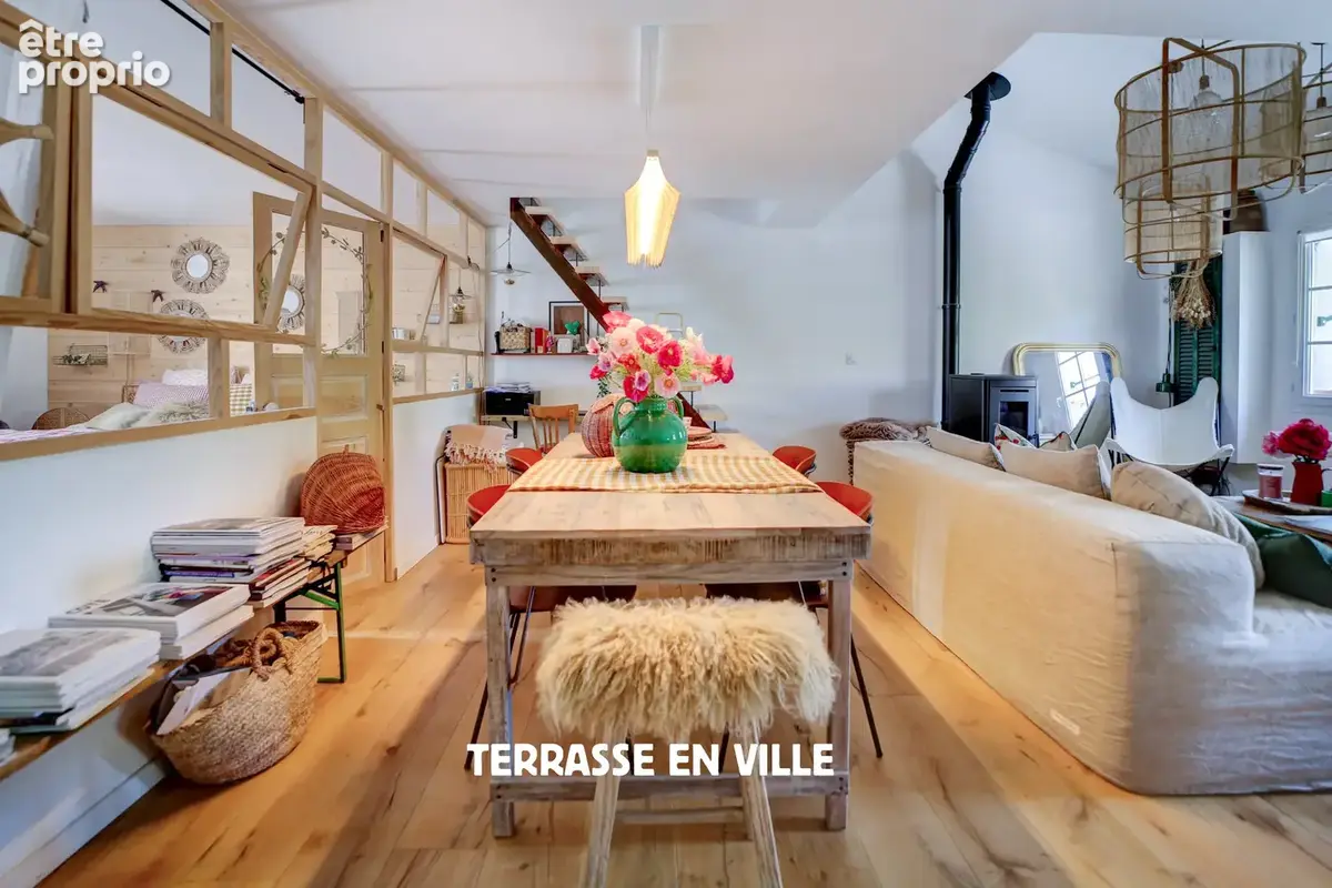 Saint cyr sur mer - immeuble - appartement - local commercial - cour - cave - 1200000€ - photo 1