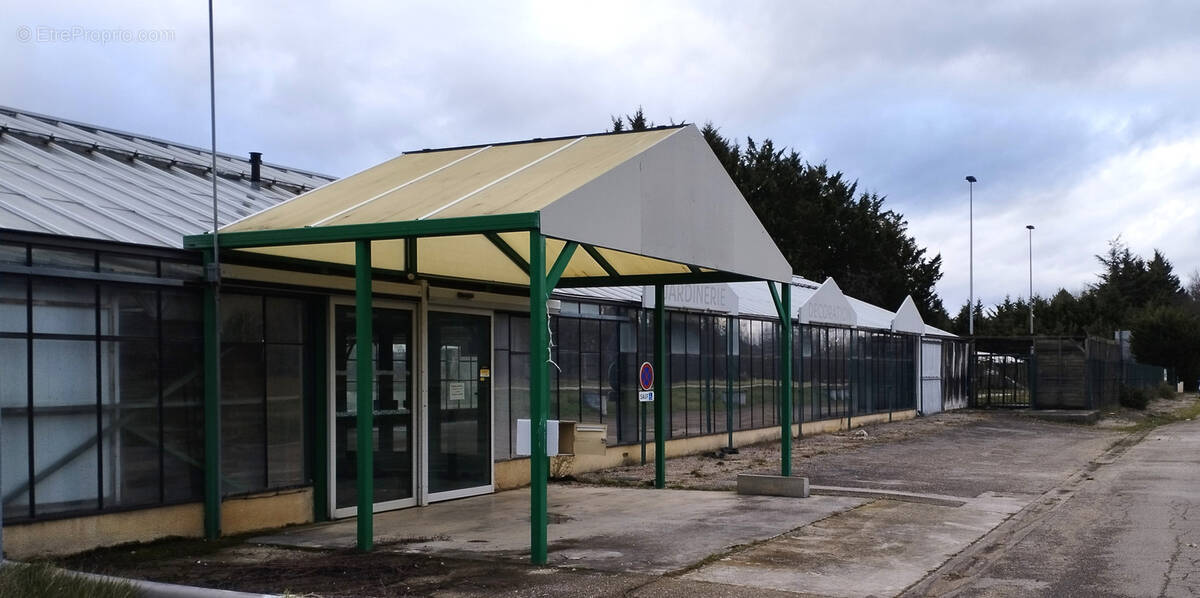 Commerce à LONS-LE-SAUNIER