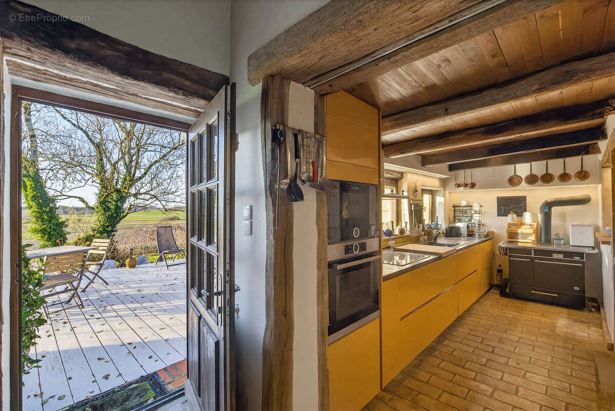 Maison à MONTREVEL-EN-BRESSE