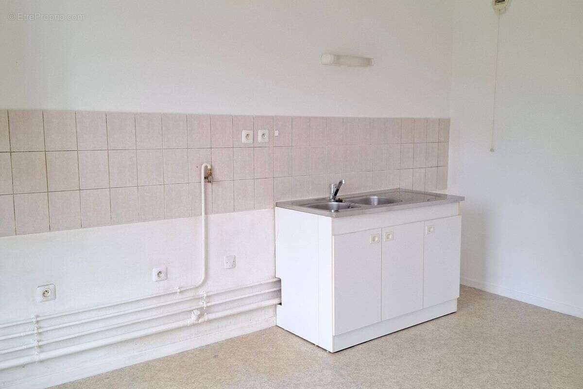 Appartement à PIERRE-BENITE