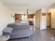 Appartement à MORESTEL