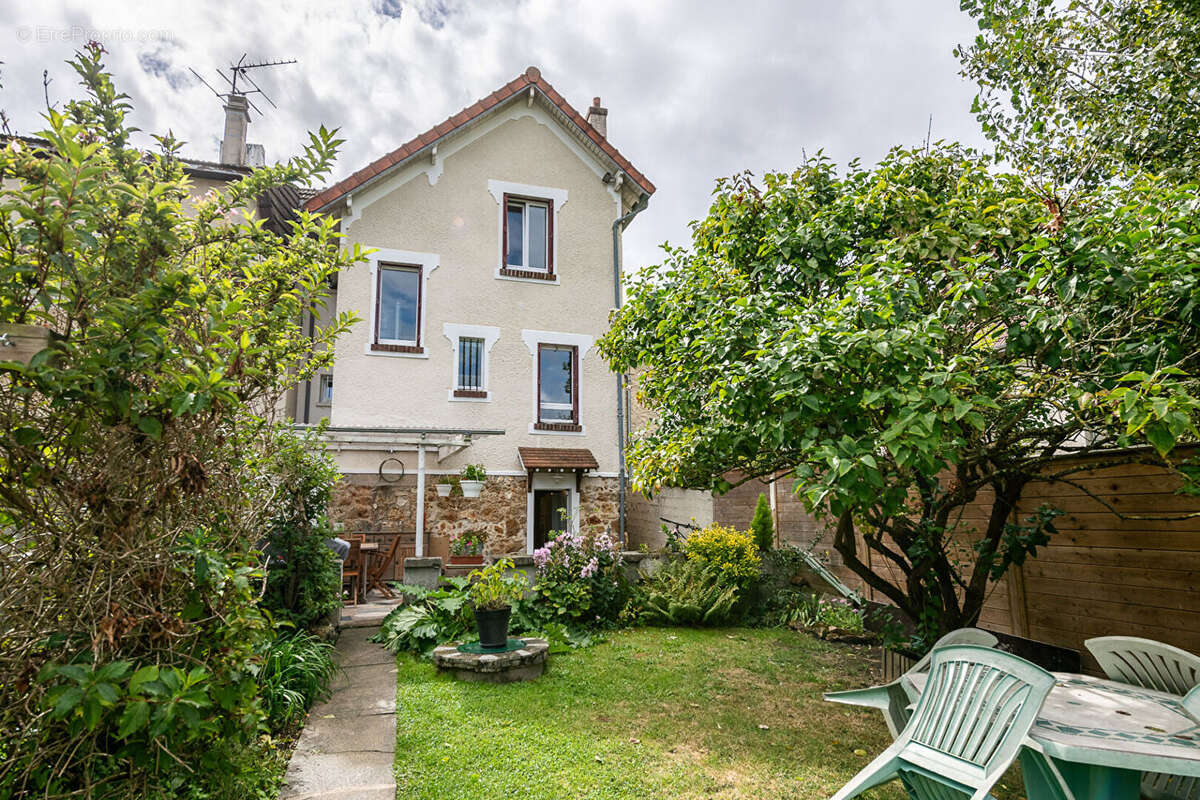 Maison à VILLIERS-SUR-MARNE