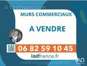 Photo 1 - Commerce à MENERBES