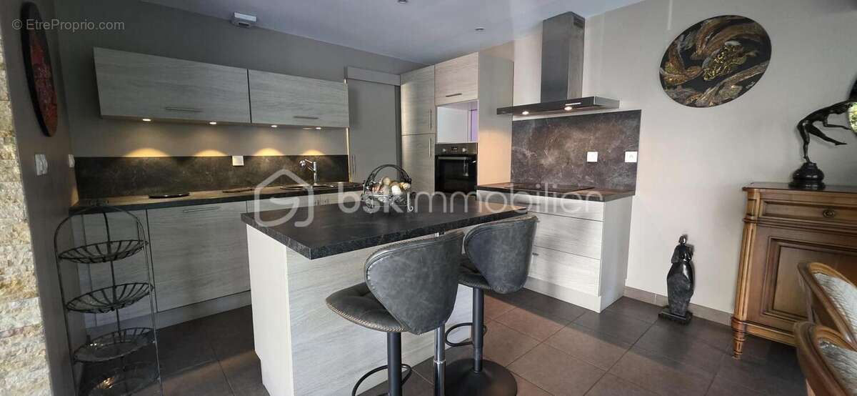 Maison à VULAINES-SUR-SEINE