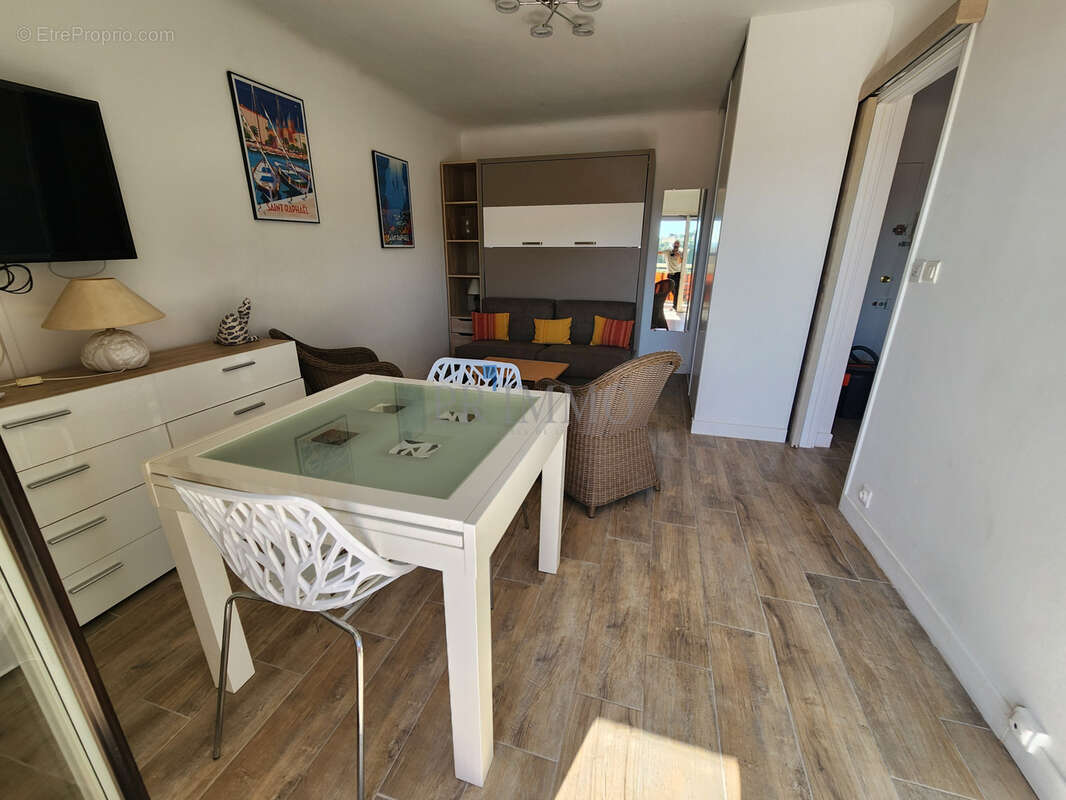 Appartement à SAINT-RAPHAEL