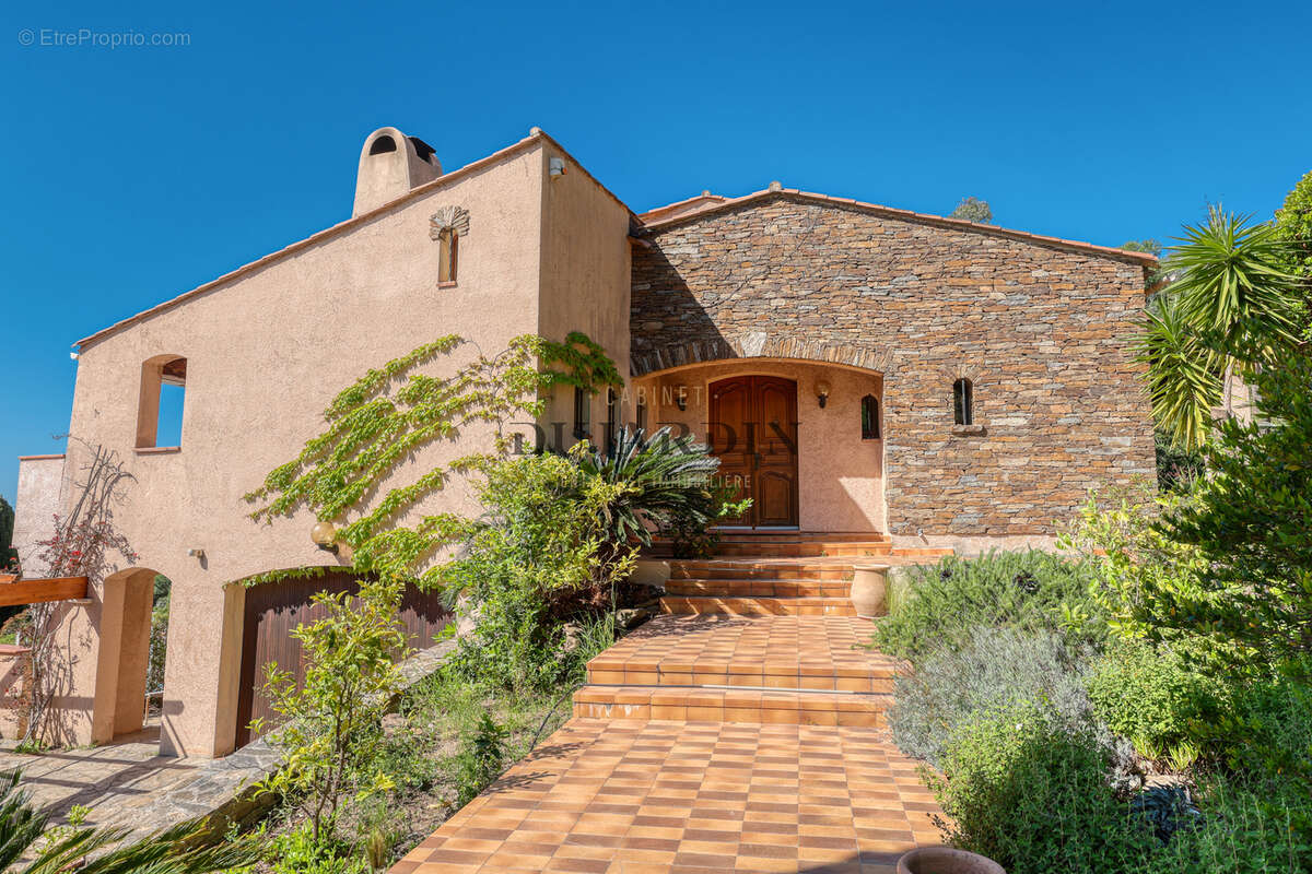 Maison à LE LAVANDOU