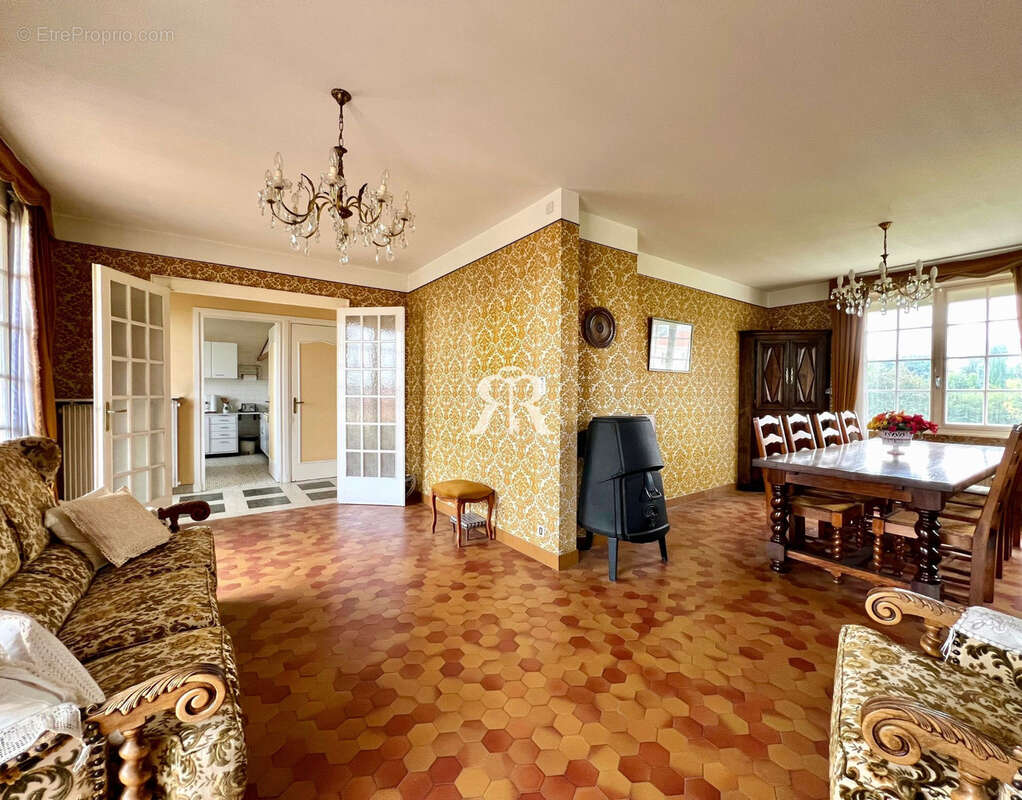 Maison à PONT-DU-CHATEAU