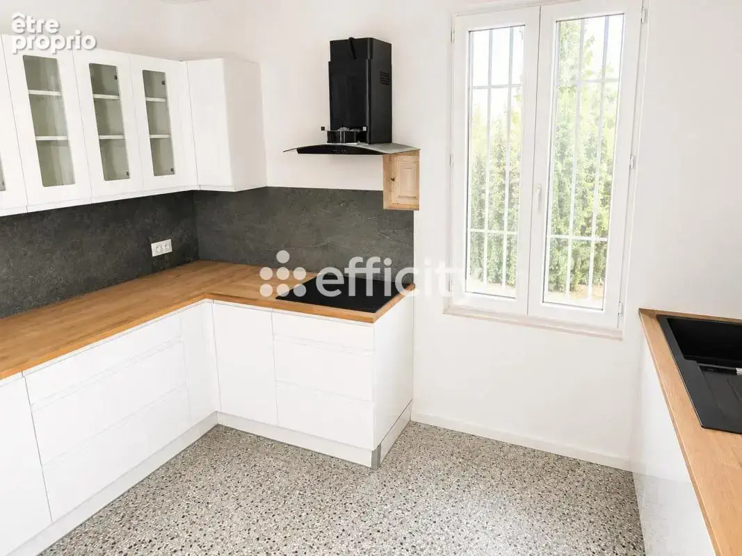 Maison 20 pièces 485 m² à vendre à Ille-Sur-Tet (66130) - photo 9
