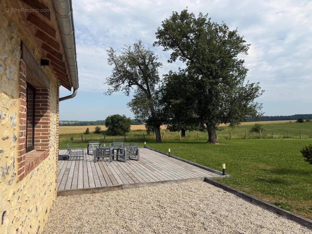 Photo 1 - Maison à SAINT-AQUILIN-DE-CORBION