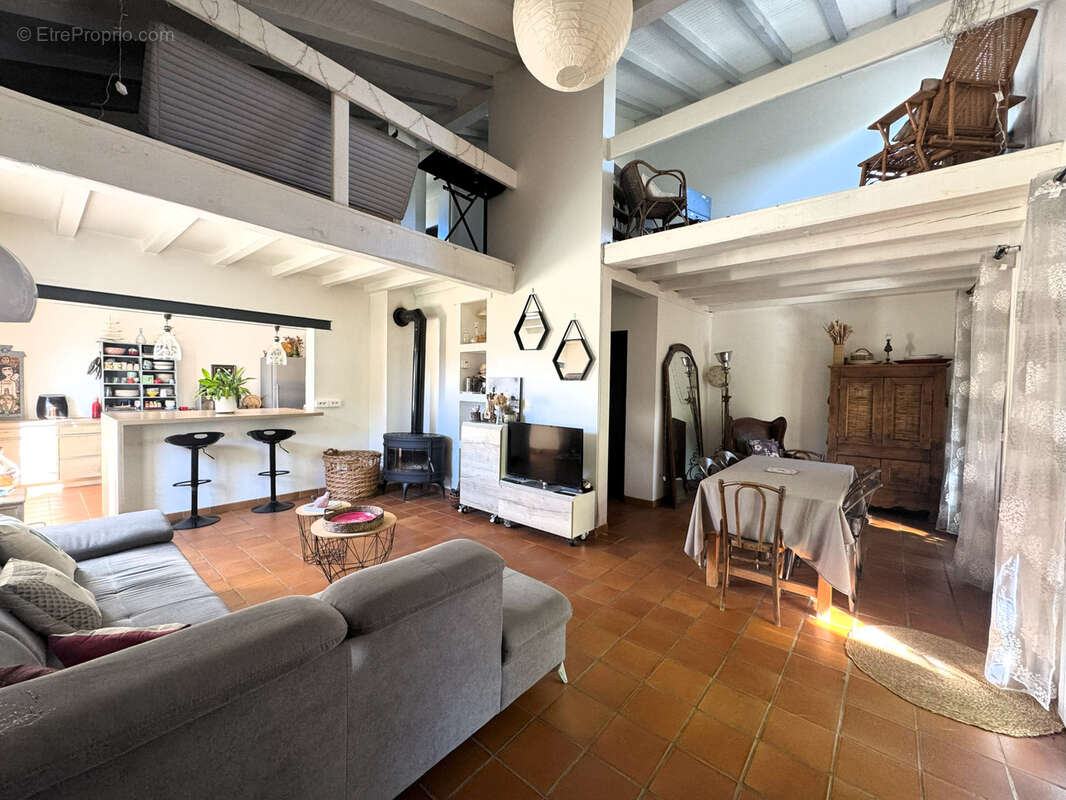 Maison à CHATEAUNEUF-DU-RHONE