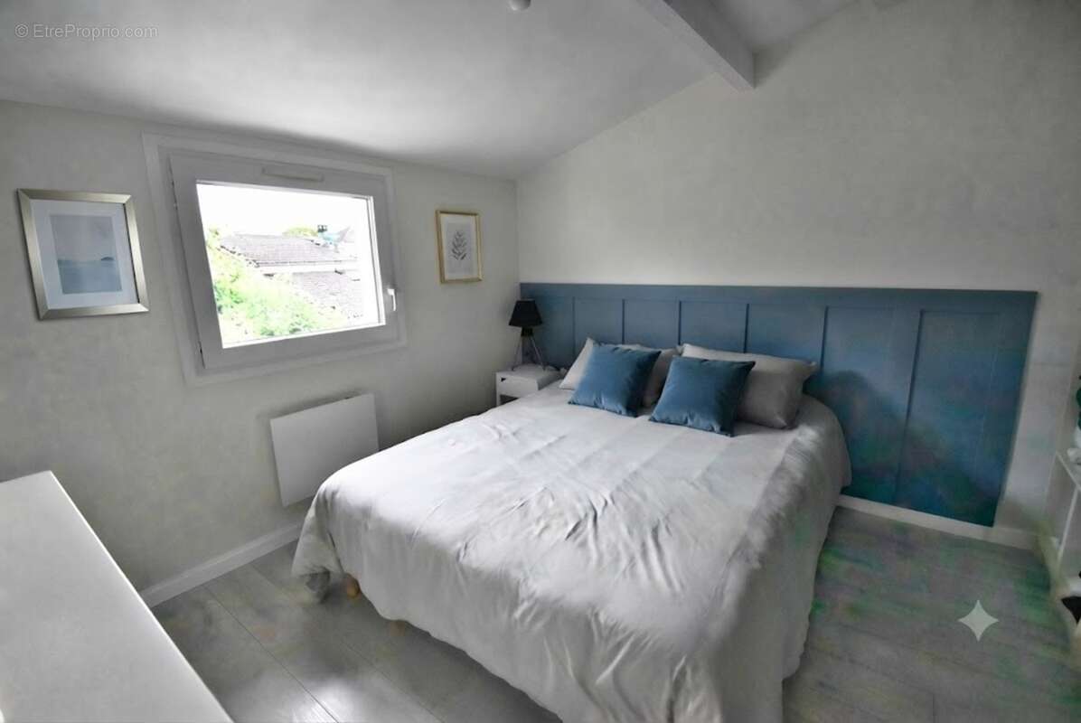Maison à vendre 4 pièces  (16) FLEAC  3 chambres, garage, véranda et terrain - photo 13
