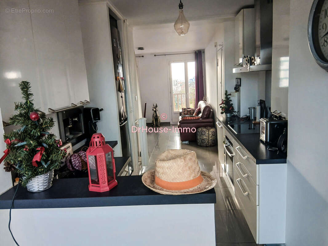 Appartement à MARSEILLE-13E