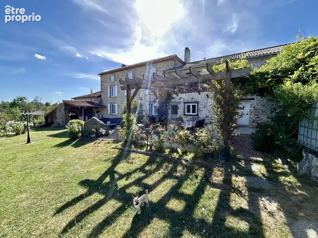 Domaine d'Exception de 17 Hectares, 4 chambres, 251m2 - gara - photo 18