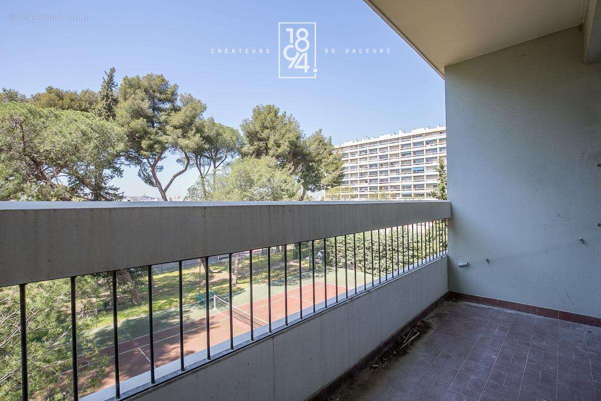 Appartement à MARSEILLE-9E