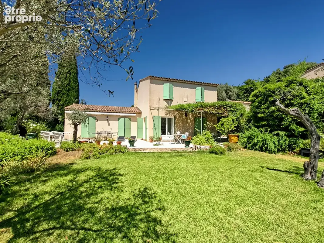 Maison à SAINT-MITRE-LES-REMPARTS