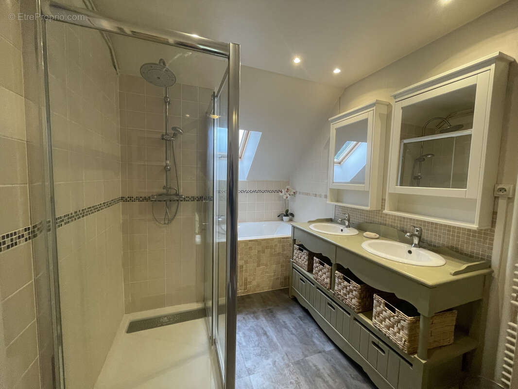 Maison à MANTES-LA-JOLIE