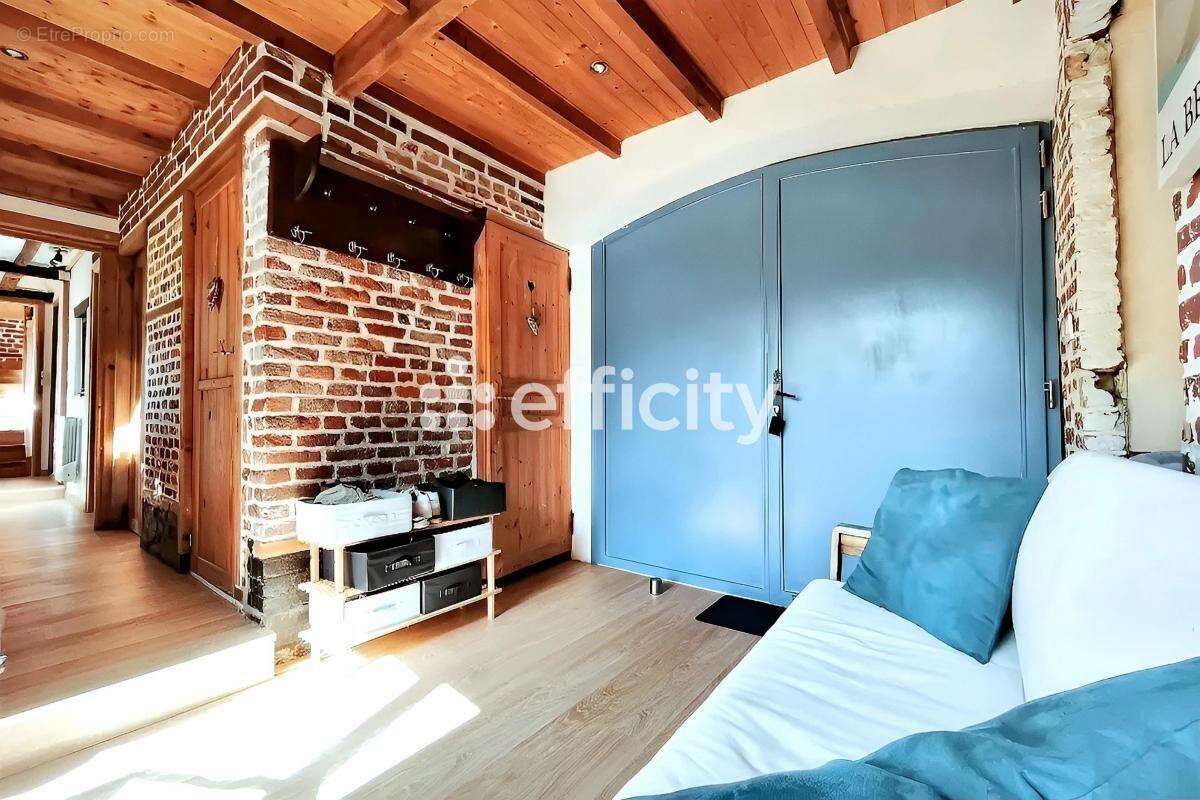 Maison à PERONNE-EN-MELANTOIS