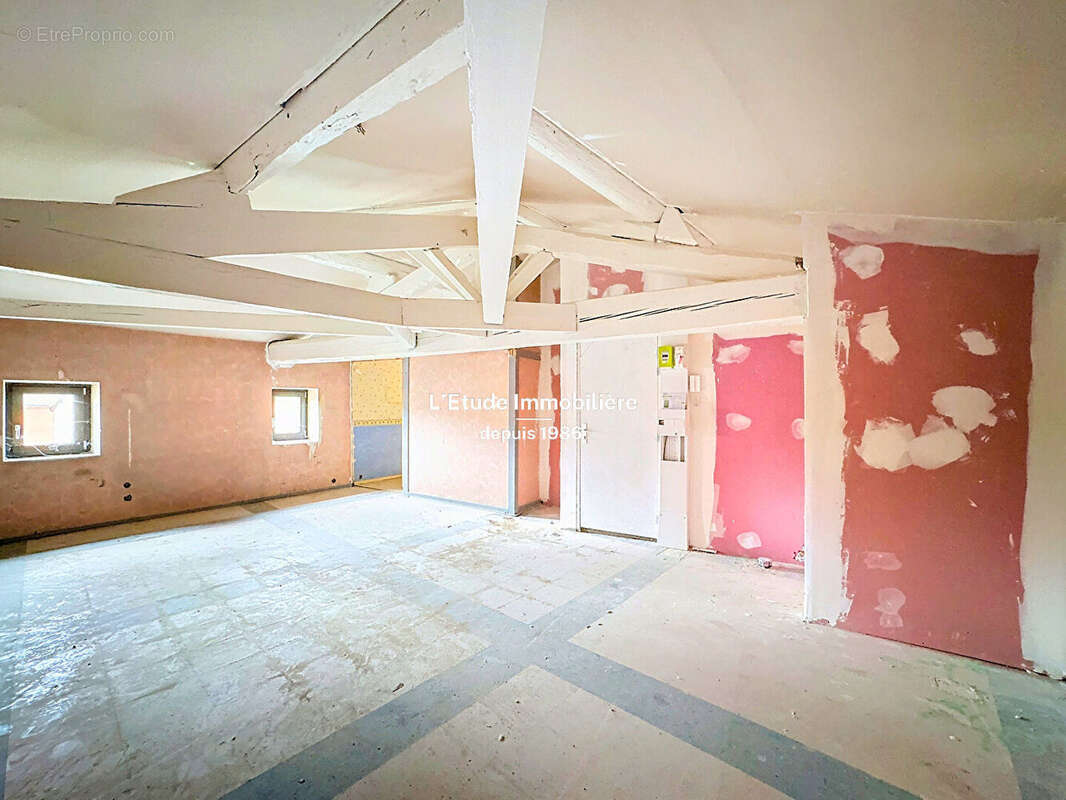 Appartement à RILLIEUX-LA-PAPE