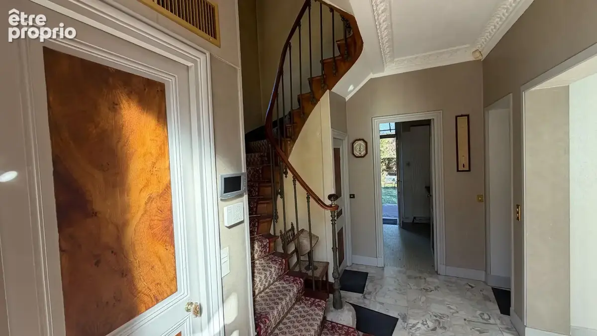 A VENDRE Maison Deul La Barre 10 pièce(s) 237 m² - photo 10