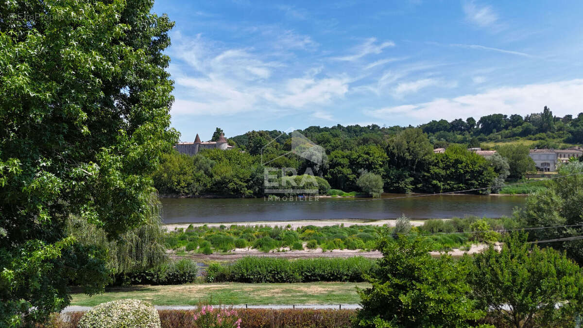 Rare sur le secteur : vaste maison avec deux parties habitations - photo 9