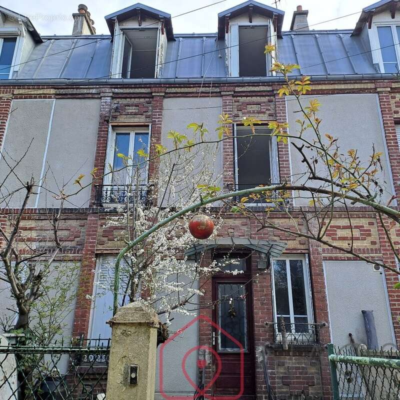 Maison à L&#039;ILE-SAINT-DENIS