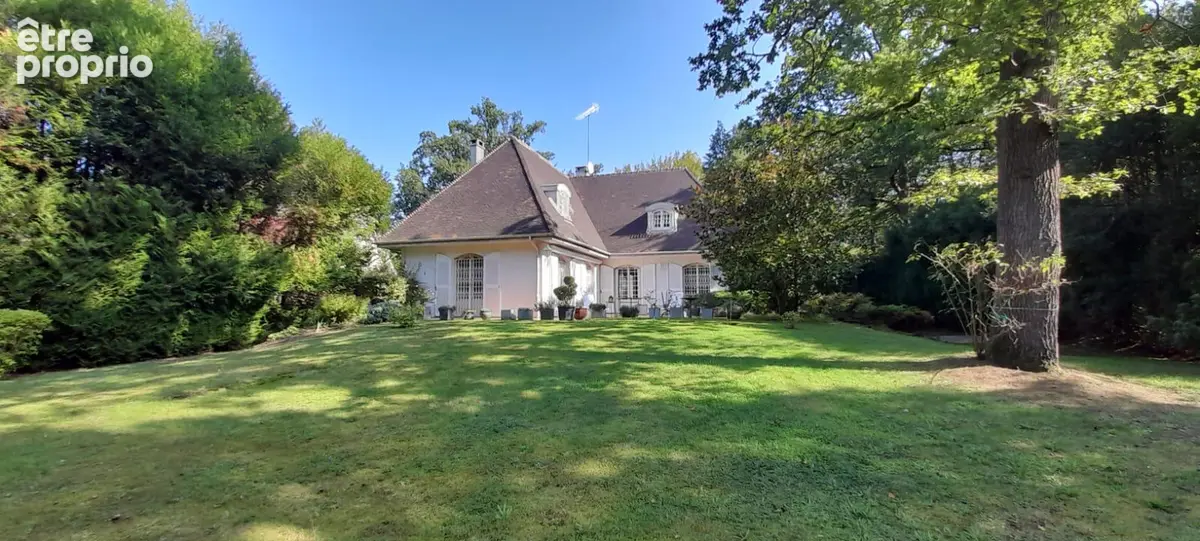 Photo Maison à Lamorlaye au prix de 895 000€
