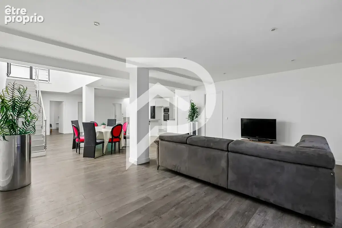 Loft  5 pièce(s) 150 m2 - photo 5