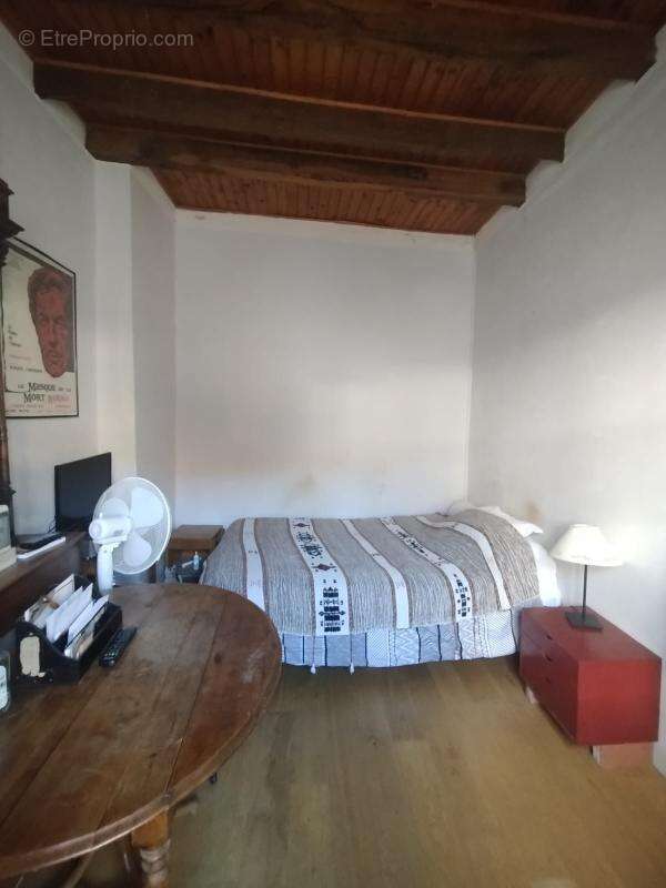 Maison à PUYLAROQUE