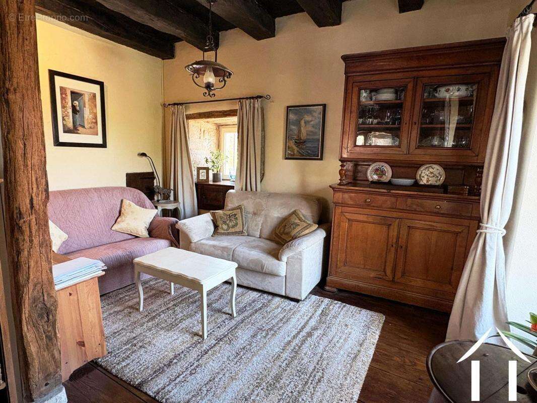 Maison à SAINT-THIBAULT