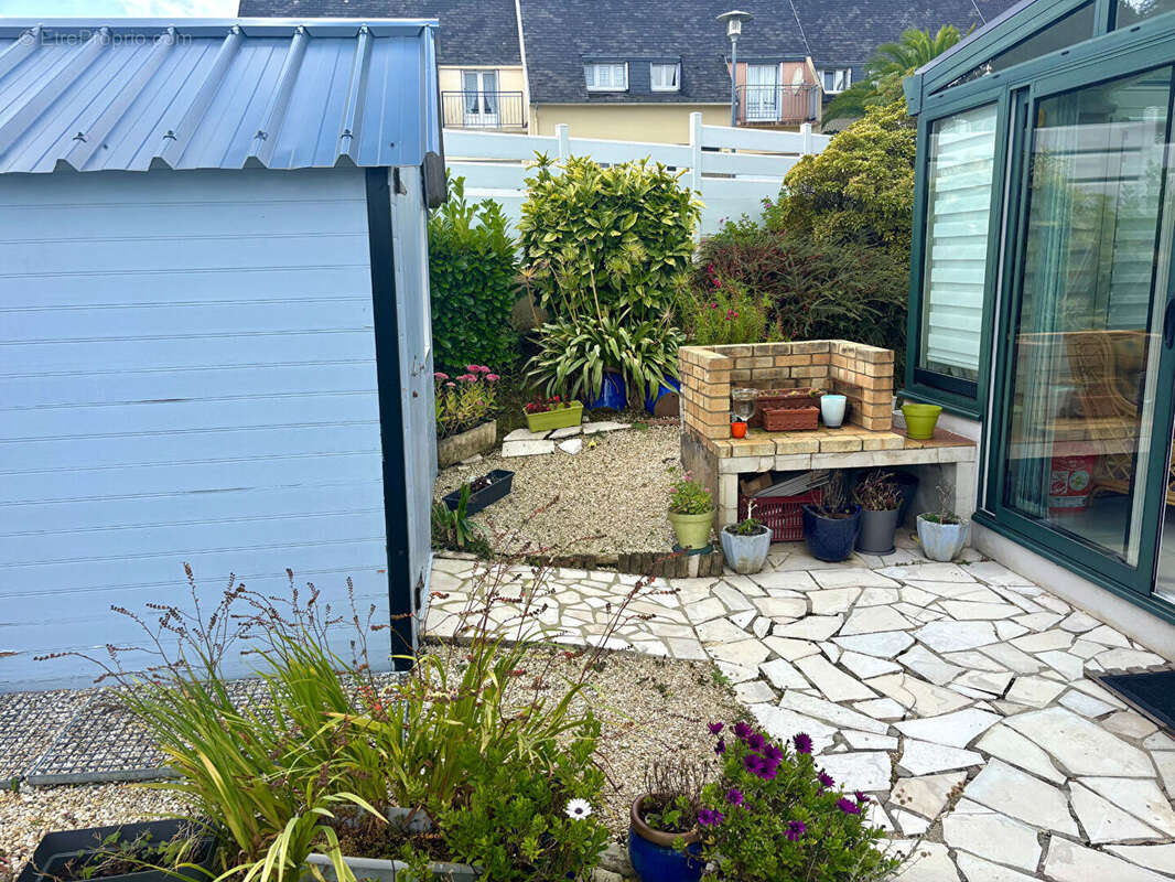 Maison à LE RELECQ-KERHUON