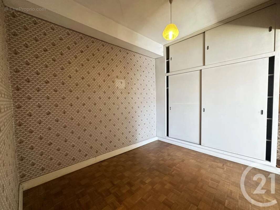 Maison à CHEF-BOUTONNE