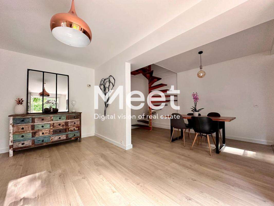 Appartement à MAUREPAS